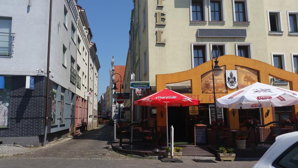 Hotel Restauracja Podzamcze Szczecin Exterior foto